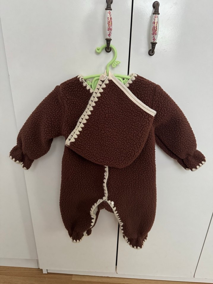 Kahverengi İşlemeli Kürklü Bebek Tulumu - Görsel 3