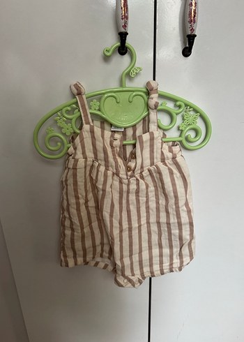 Bej Çizgili Askılı Bebek Tulum - Görsel 4