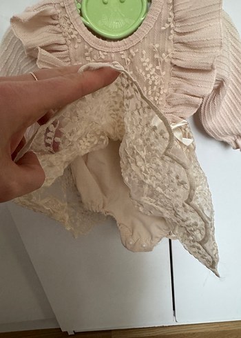 Kız Çocuk Beyaz Dantel Nakışlı Elbise - Görsel 4