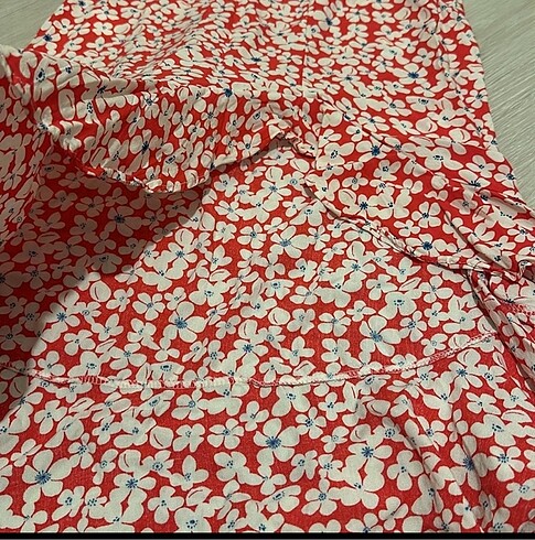 Diğer Tertemiz S beden yandan yırtmaçlı etek kırmızı beyaz renkli