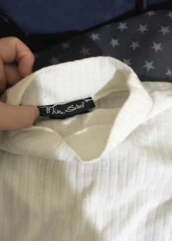 Düğmeli Beyaz Halter Yaka Fit Triko - Görsel 5