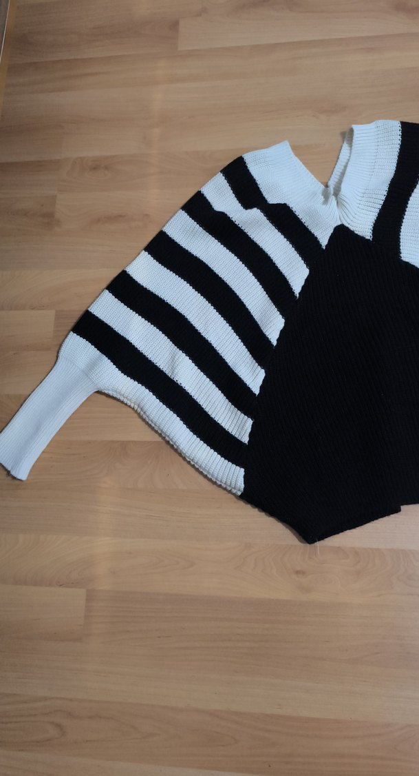 Siyah Beyaz Zebra Desenli Kadın Triko Kazak - Görsel 2