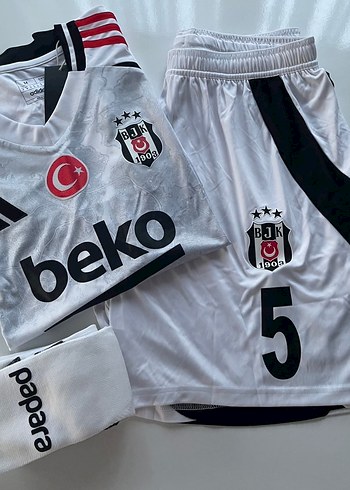 BJK Beyaz Spor Forması ve Şort Takımı
