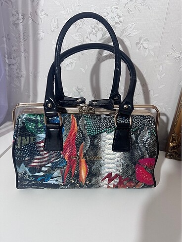  Beden Michael Kors Tasarım Çanta