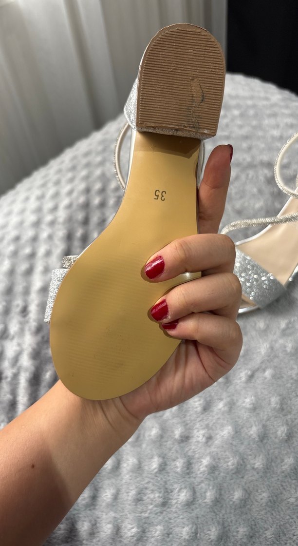 Gri Simli Topuklu Çocuk Ayakkabı - Görsel 4