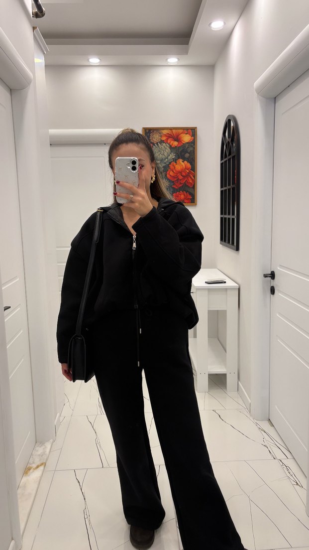 Siyah Yüksek Yakalı Kadın Eşofman Takımı - Görsel 2