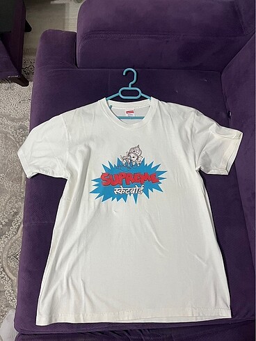 Supreme t-shirt