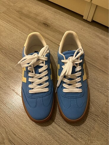 Tommy Hilfiger mavi ayakkabı