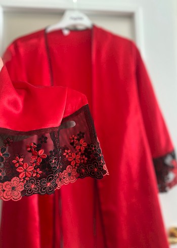 Kadın Kırmızı Uzun Bohem Nakışlı Sabahlık - Görsel 5