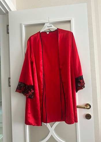 Kadın Kırmızı Uzun Bohem Nakışlı Sabahlık - Görsel 4