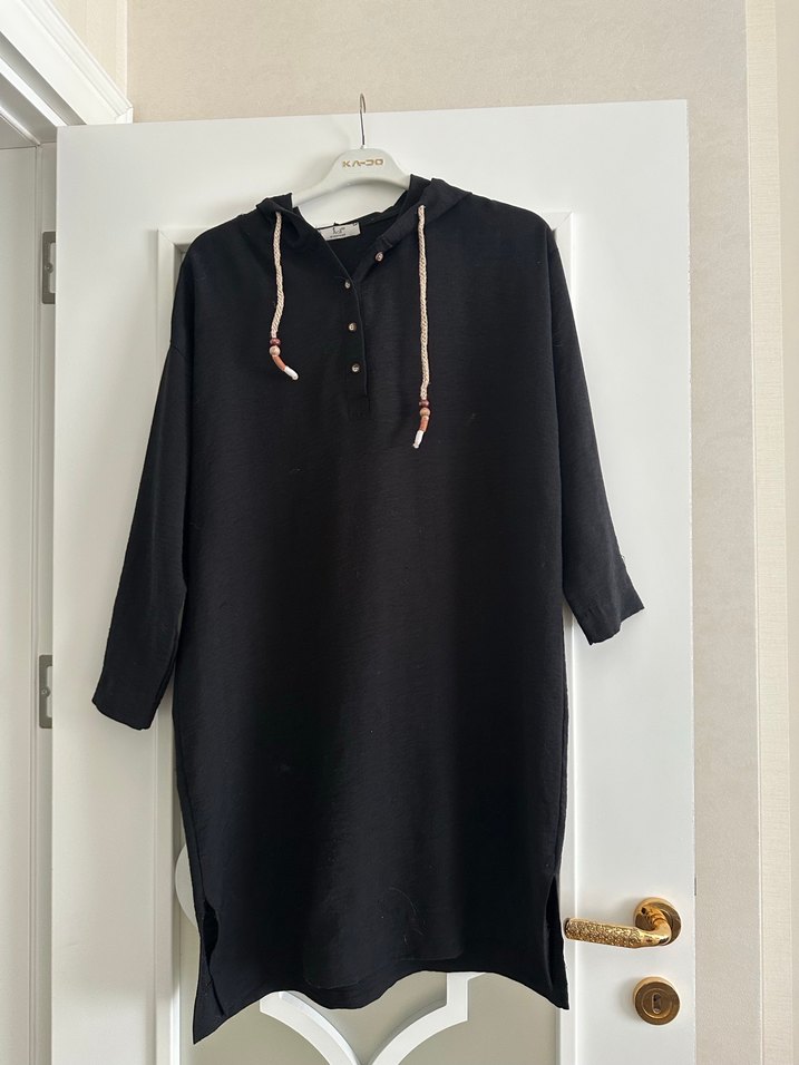 Düğmeli Kapüşonlu  Uzun  Tunik - Görsel 3