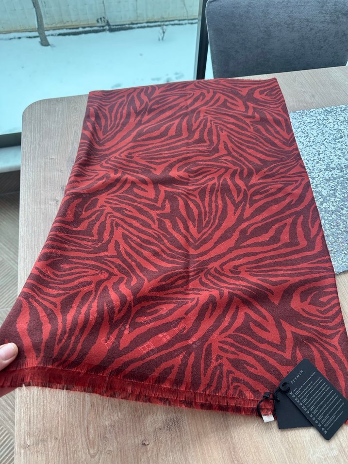 Beymen Şal - Görsel 3