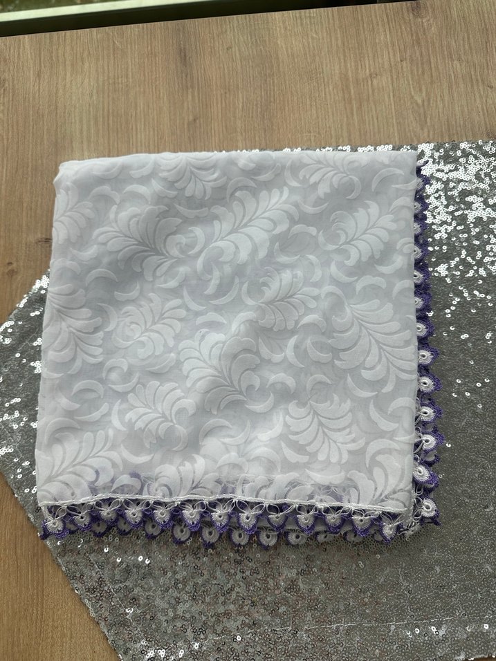 Mor Dantelli Gri Kadın Örtü - Görsel 3