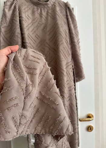 Bohem Tarzı Simli Bej Elbise - Görsel 9