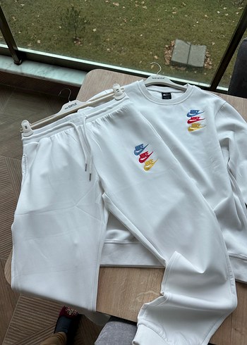 Beyaz Rahat Kesim Kadın Eşofman Takımı - Görsel 3