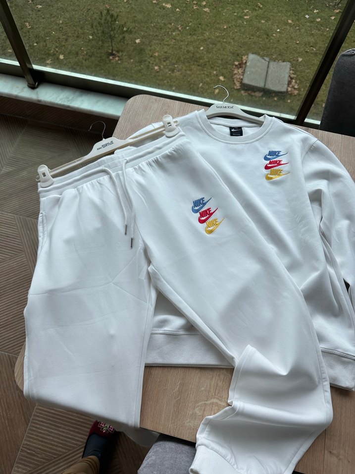 Beyaz Rahat Kesim Kadın Eşofman Takımı - Görsel 3