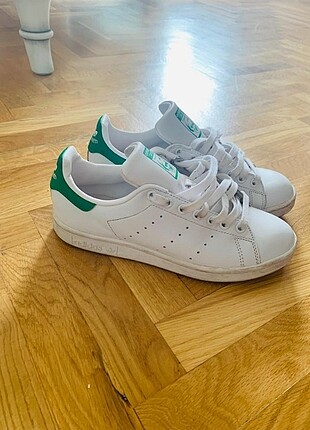 Adidas spor ayakkabı