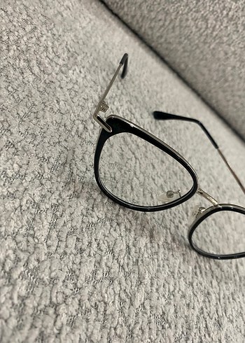 Gri Goth Tarzı Kadın Gözlüğü - Görsel 2