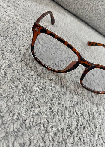Kahverengi Şeffaf Kadın Gözlüğü - Görsel 2