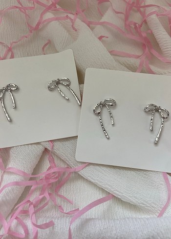 Mini Fiyonklu İşlemeli Kadın Küpeler - Görsel 3