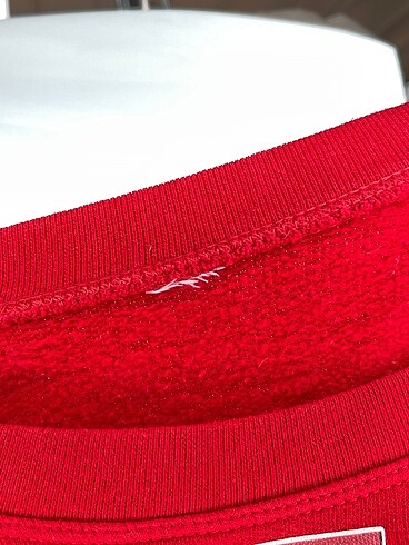 s Beden kırmızı Renk Diğer Sweatshirt %70 İndirimli.