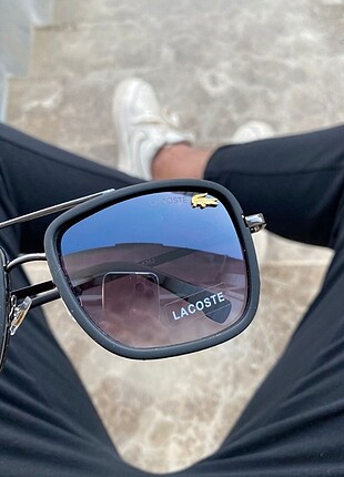 Lacoste Lacoste güneş gözlüğü kampanyalı erkek son adetler kalmıştır 