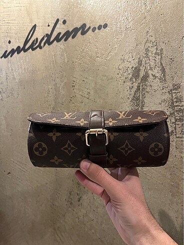 Louis Vuitton saat , el çantası