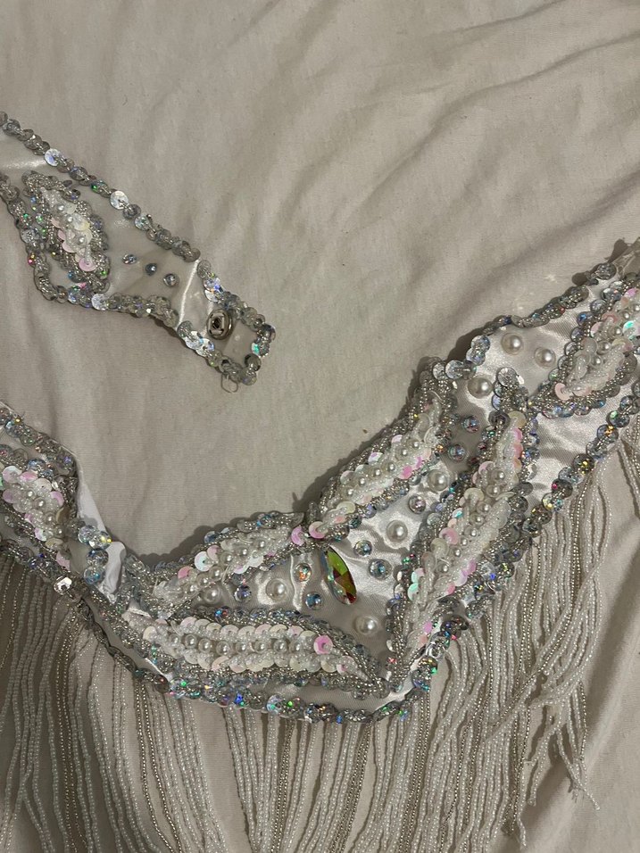 Boncuk İşlemeli Beyaz oryantal kostüm - Görsel 4