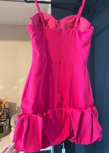 Pembe Elbise - Görsel 4