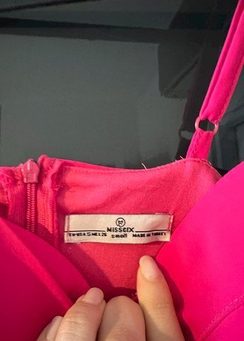 Pembe Elbise - Görsel 3