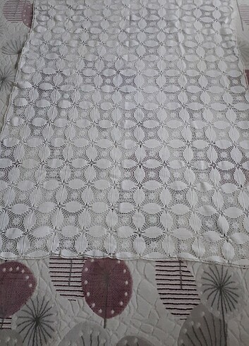 Beden Dantel el işi masa örtüsü 117cm./ 171cm.