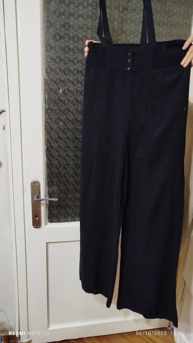 Düğmeli Siyah Salaş Midi Kadın Pantolon - Görsel 3