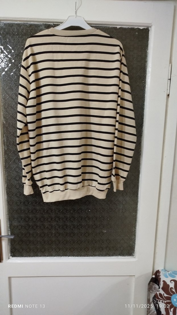 Bej Çizgili Uzun Kollu Kadın Tişört - Görsel 3