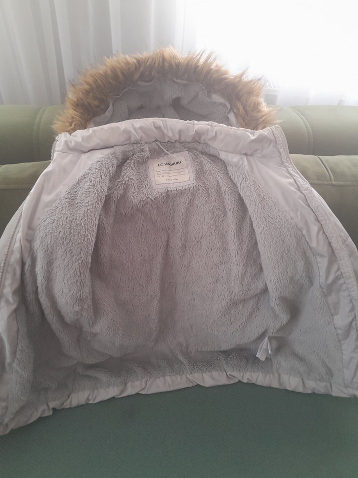 Gri Kapüşonlu Kürklü Mont kız  Çocuk - Görsel 4