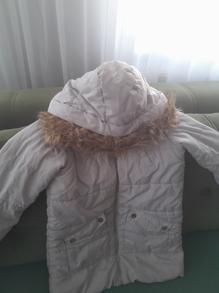 Gri Kapüşonlu Kürklü Mont kız  Çocuk - Görsel 5