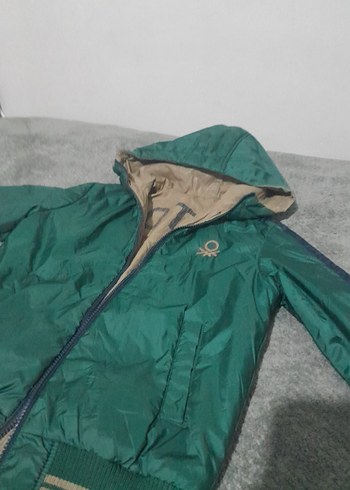 Yeşil Kapüşonlu Erkek Çocuk Mont çift taraflidir - Görsel 2