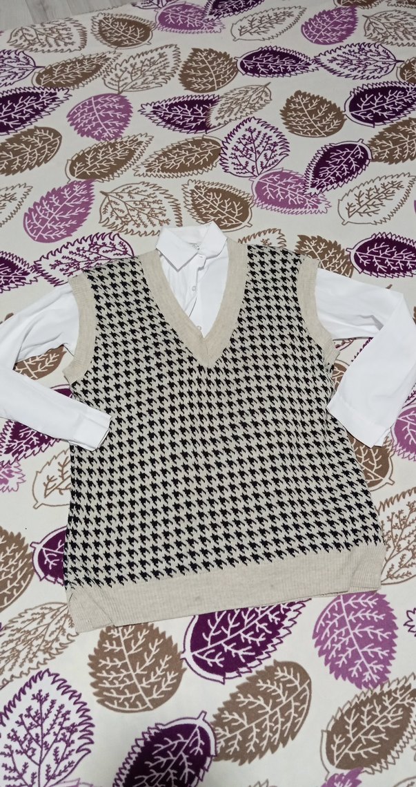 Kadın V Yaka Örgü Süveter ve gömlek - Görsel 2