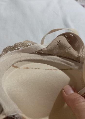 Bej Dantel Detayli destekli silikonlu Sütyen - Görsel 8