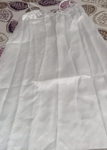 Beyaz Dantel Detaylı Kadın Gecelik - Görsel 4