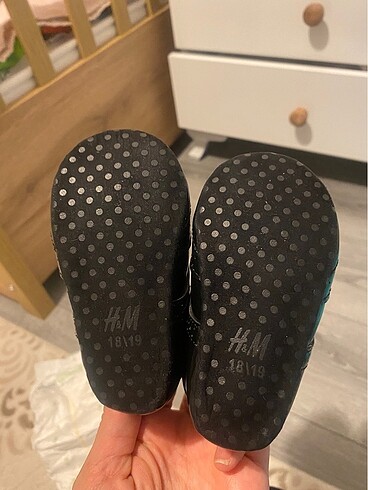 18 Beden H&M BEBEK İLKADIM AYAKKABISI