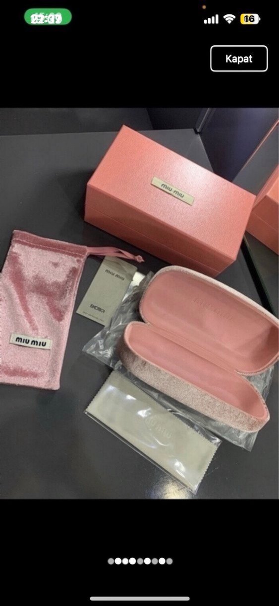 Parlak Pembe Miu Miu Kadın Gözlüğü Kutusu - Görsel 2
