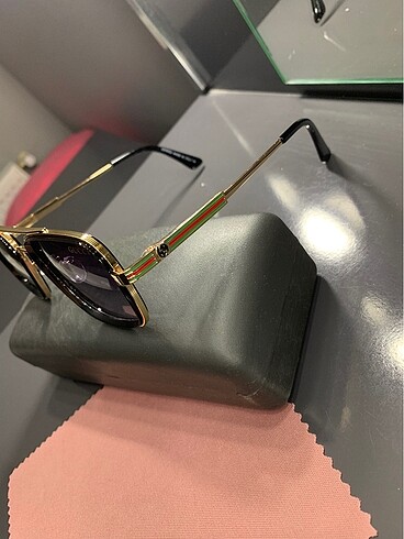 Beden Gucci gözlük