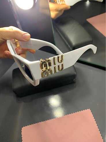 Miu Miu Mıu gözlük