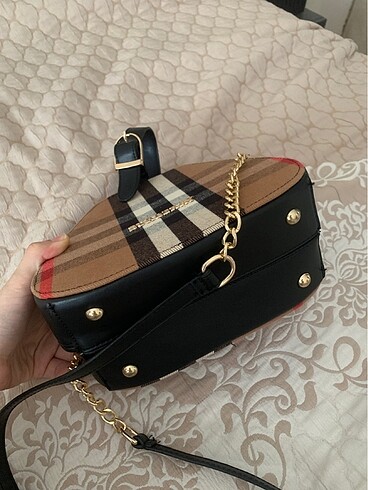 Beden Burberry çanta