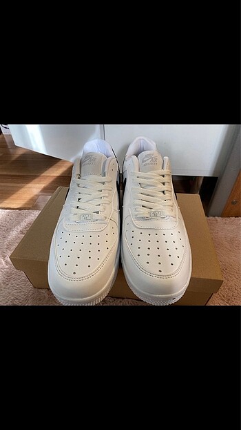 42 Beden beyaz Renk Nike airforce