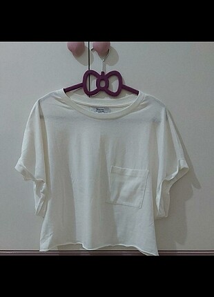 Bershka cepli crop fit T-shirt 
