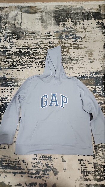 Gap sweatshirt