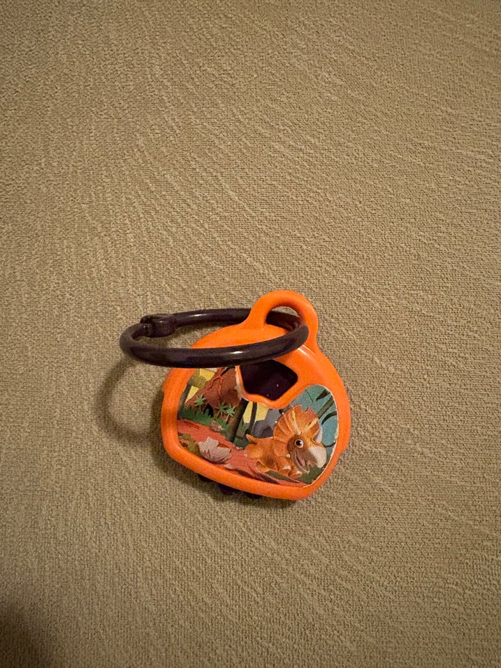 Turuncu Dinozor detaylı Anahtarlık - Görsel 2