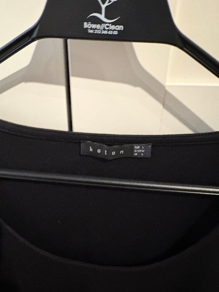 Siyah Kısa Ofis veya Akşam Elbisesi - Görsel 2