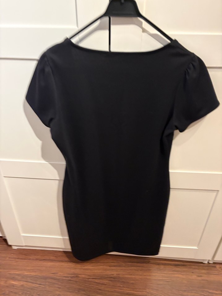 Siyah Kısa Ofis veya Akşam Elbisesi - Görsel 3